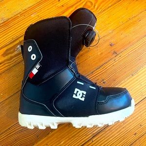 DC Scout BOA kids snowboarding boots size 3